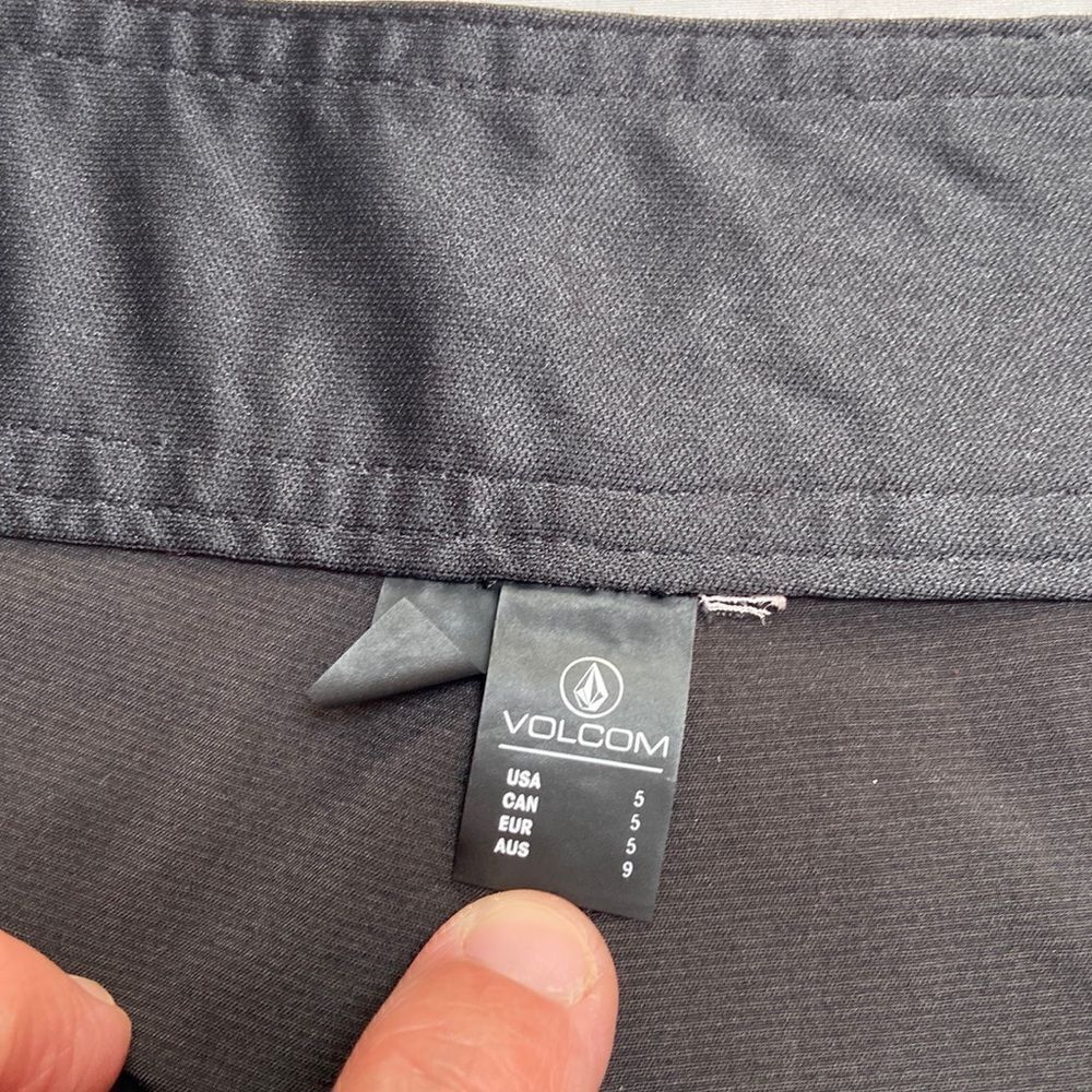 Volcom Swim Shorts size 5 - Picture 6 of 8